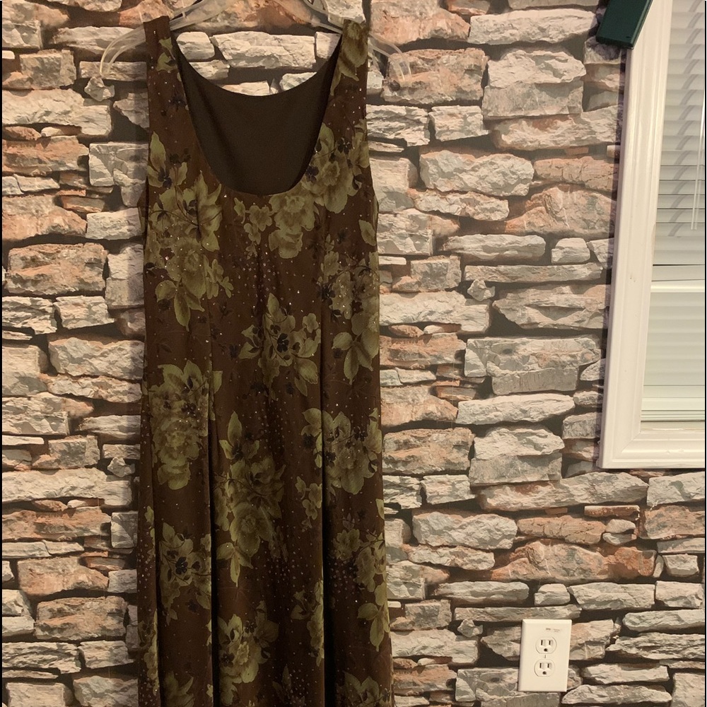 Gorgeous Jessica Howard Floral & Glitter Maxi